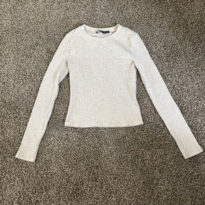 Petite women’s long sleeve crop top